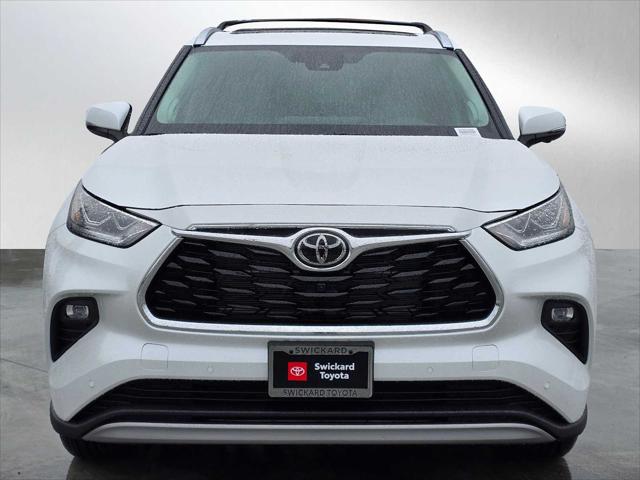 2026 Toyota Highlander Hybrid Platinum