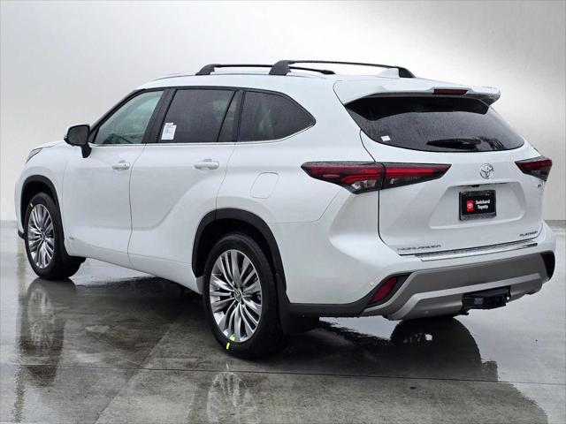 2026 Toyota Highlander Hybrid Platinum