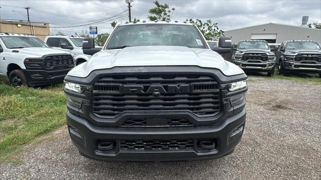 2026 RAM Ram 3500 Chassis Cab RAM 3500 TRADESMAN CHASSIS REGULAR CAB 4X2 84 CA