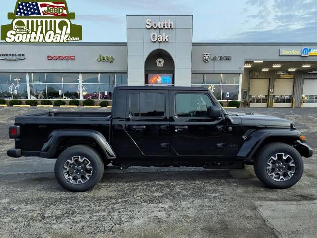 2026 Jeep Gladiator GLADIATOR SAHARA 4X4