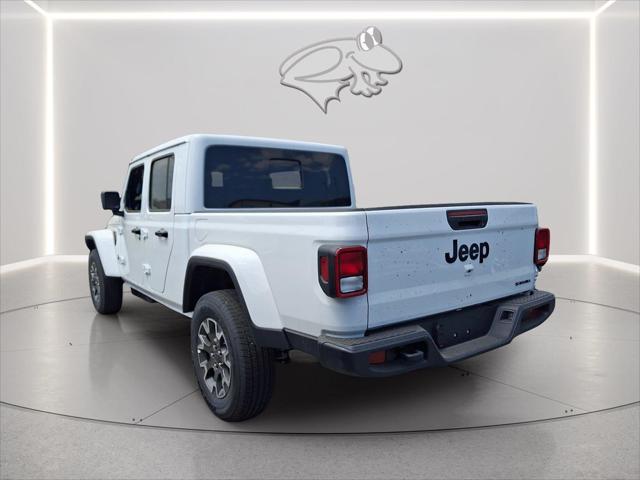 2026 Jeep Gladiator GLADIATOR SAHARA 4X4 2026 Jeep Gladiator GLADIATOR SAHARA 4X4