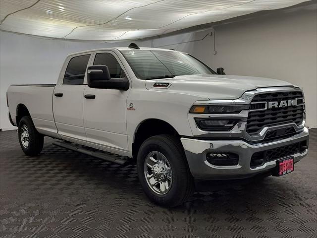 2026 Ram 3500 Tradesman Crew Cab 4x4 8 Box