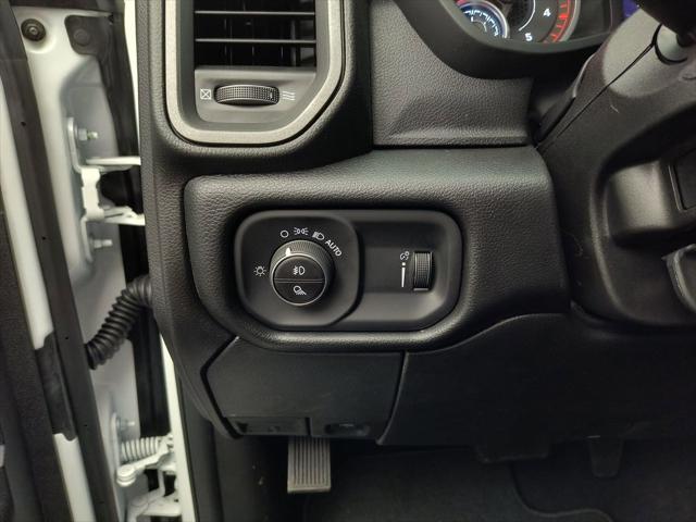 2026 Ram 3500 Tradesman Crew Cab 4x4 8 Box