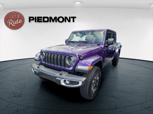 2026 Jeep Gladiator GLADIATOR SAHARA 4X4