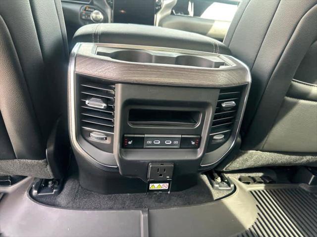 2026 Ram 1500 Laramie Crew Cab 4x4 5'7" Box