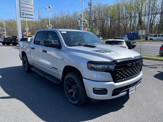 2026 RAM Ram 1500 RAM 1500 EXPRESS CREW CAB 4X4 57 BOX