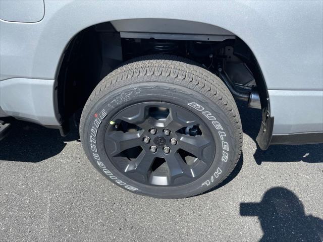 2026 Ram 1500 Express Crew Cab 4x4 5'7" Box