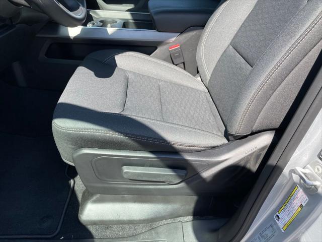 2026 Ram 1500 Express Crew Cab 4x4 5'7" Box