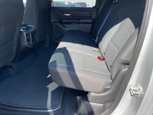 2026 Ram 1500 Express Crew Cab 4x4 5'7" Box