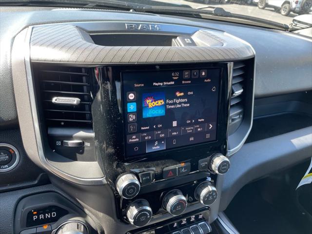 2026 Ram 1500 Express Crew Cab 4x4 5'7" Box