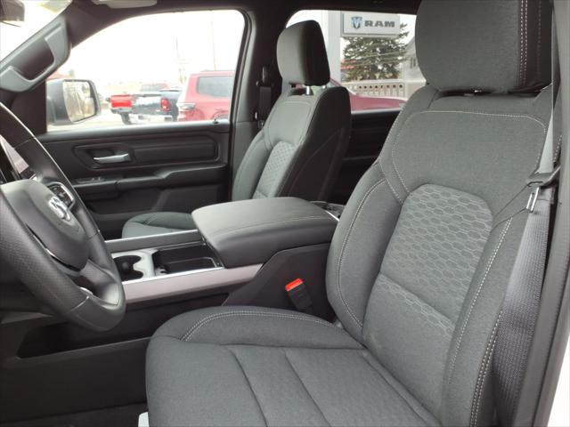 2026 Ram 1500 Express Crew Cab 4x4 5'7" Box