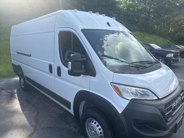 2026 Ram ProMaster Cargo Van Tradesman High Roof 159" WB EXT w/Pass Seat