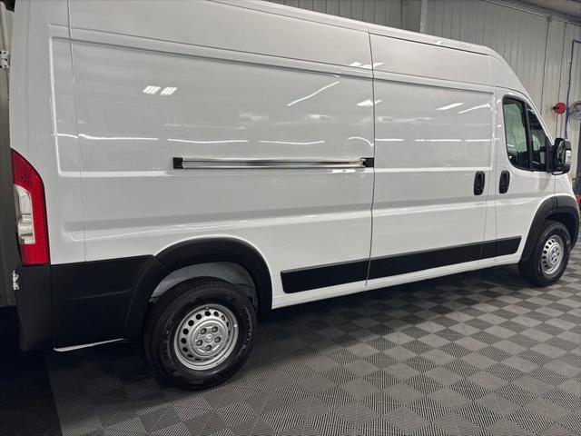 2026 Ram ProMaster Cargo Van Tradesman High Roof 159 WB w/Pass Seat