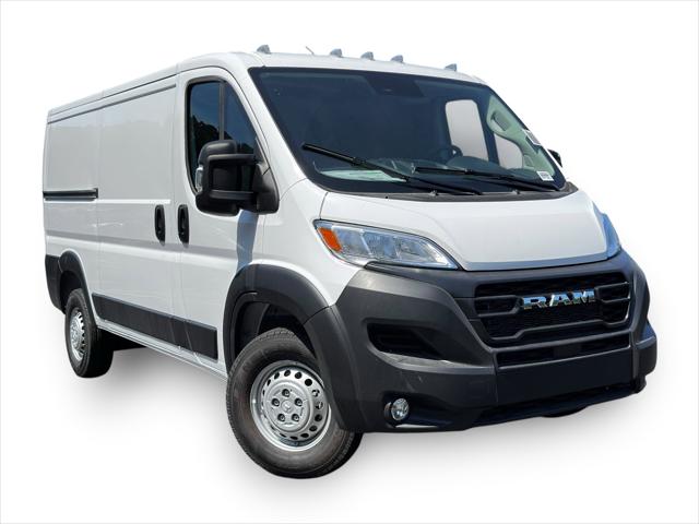 2026 Ram ProMaster Cargo Van Tradesman Low Roof 136" WB w/Pass Seat