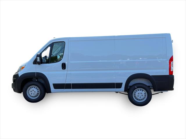 2026 Ram ProMaster Cargo Van Tradesman Low Roof 136" WB w/Pass Seat