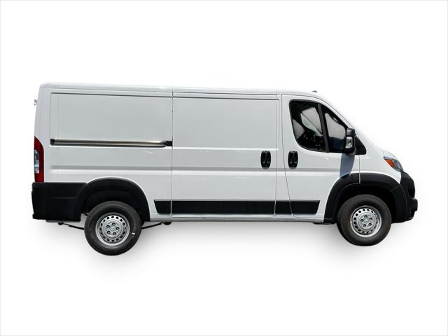 2026 Ram ProMaster Cargo Van Tradesman Low Roof 136" WB w/Pass Seat