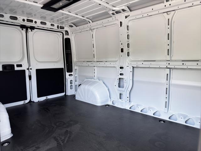 2026 Ram ProMaster Cargo Van Tradesman Low Roof 136" WB w/Pass Seat