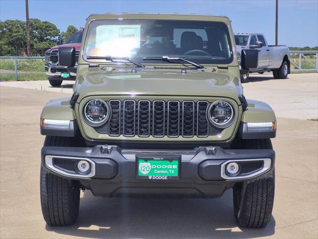 2026 Jeep Gladiator GLADIATOR SAHARA 4X4