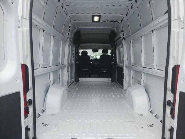 2026 Ram ProMaster Cargo Van Tradesman Super High Roof 159" WB EXT w/Pass Seat
