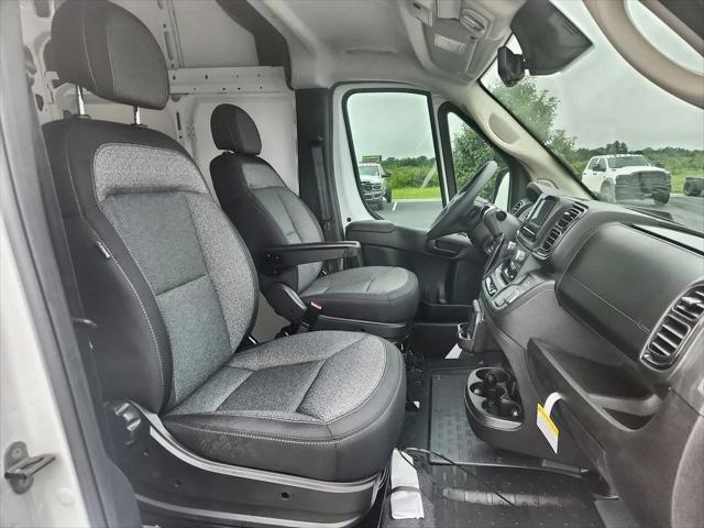 2026 Ram ProMaster Cargo Van Tradesman Super High Roof 159" WB EXT w/Pass Seat