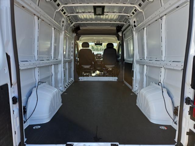 2026 Ram ProMaster Cargo Van SLT High Roof 159 WB