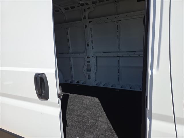 2026 Ram ProMaster Cargo Van SLT High Roof 159 WB