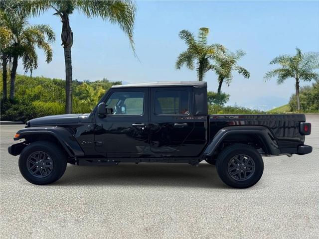 2026 Jeep Gladiator GLADIATOR SPORT S 4X4