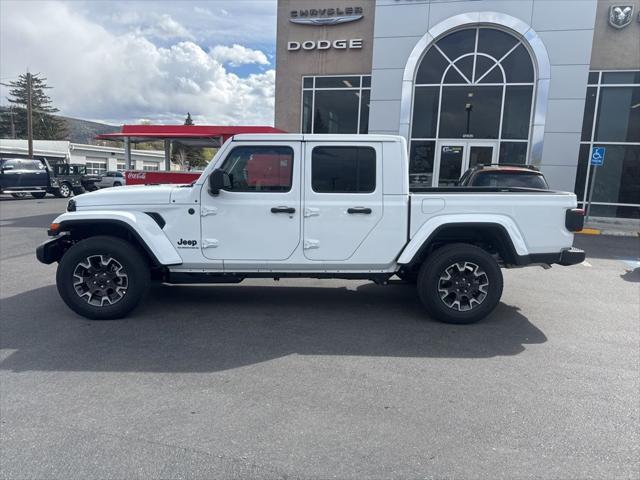 2026 Jeep Gladiator GLADIATOR SAHARA 4X4 2026 Jeep Gladiator GLADIATOR SAHARA 4X4