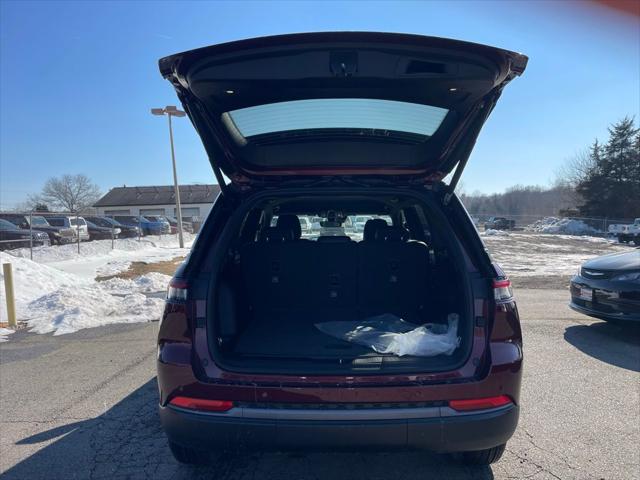 2026 Jeep Grand Cherokee Altitude 4x4