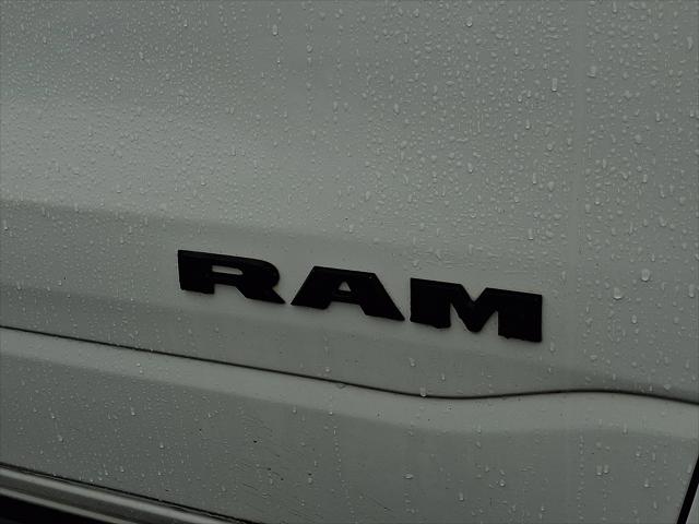 2020 RAM 1500 Big Horn Quad Cab 4x4 64 Box