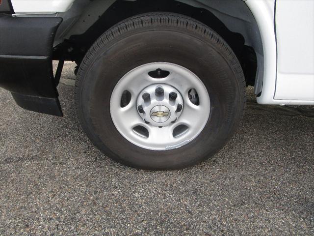 2025 Chevrolet Express Cargo Van RWD 2500 Extended Wheelbase WT