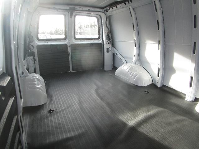 2025 Chevrolet Express Cargo Van RWD 2500 Extended Wheelbase WT