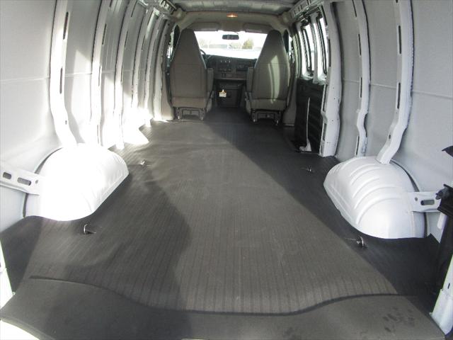 2025 Chevrolet Express Cargo Van RWD 2500 Extended Wheelbase WT