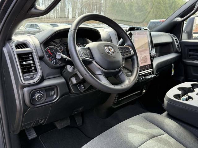 2026 RAM Ram 3500 RAM 3500 TRADESMAN CREW CAB 4X4 8 BOX