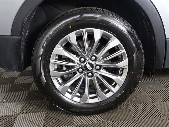 2024 Cadillac XT4 AWD Premium Luxury