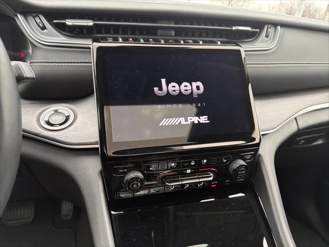 2022 Jeep Grand Cherokee L Limited 4x4
