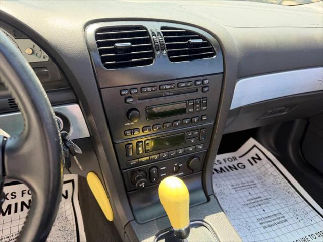 2002 Ford Thunderbird Base