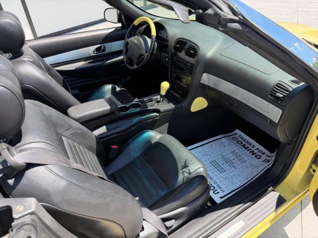 2002 Ford Thunderbird Base