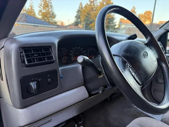 2001 Ford F-250 Base