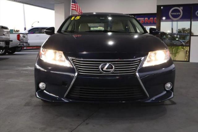 2015 Lexus ES 350 Crafted Line