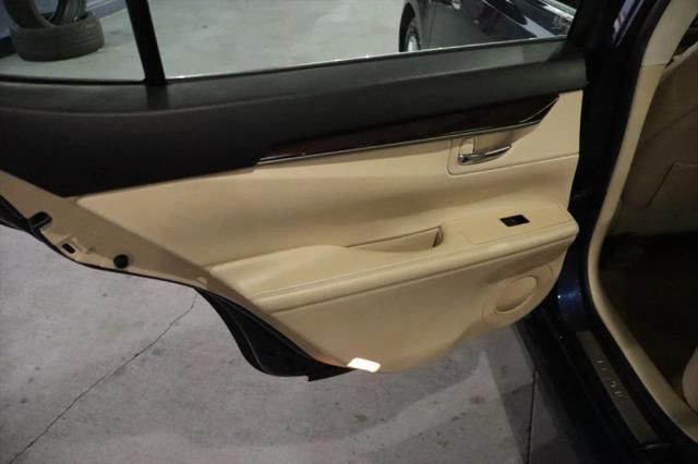 2015 Lexus ES 350 Crafted Line