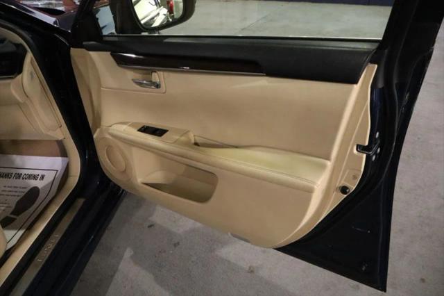 2015 Lexus ES 350 Crafted Line