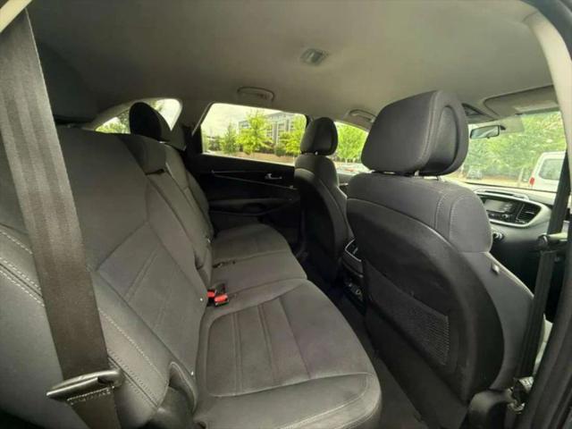 2016 Kia Sorento 3.3L LX