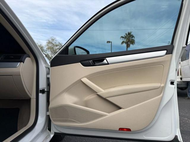 2013 Volkswagen Passat 2.5L SE