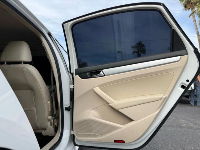 2013 Volkswagen Passat 2.5L SE