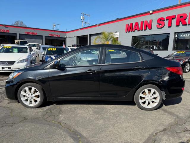 2012 Hyundai Accent GLS