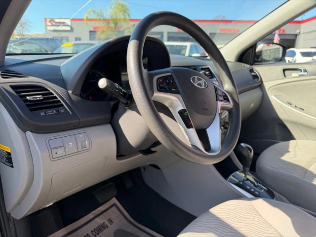 2012 Hyundai Accent GLS