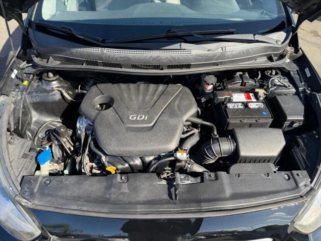 2012 Hyundai Accent GLS