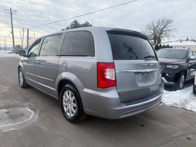 2015 Chrysler Town & Country Touring