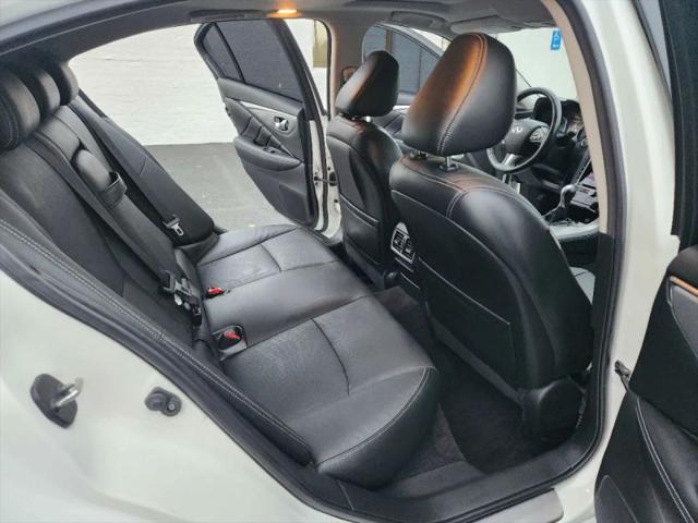 2017 INFINITI Q50 2.0t Premium
